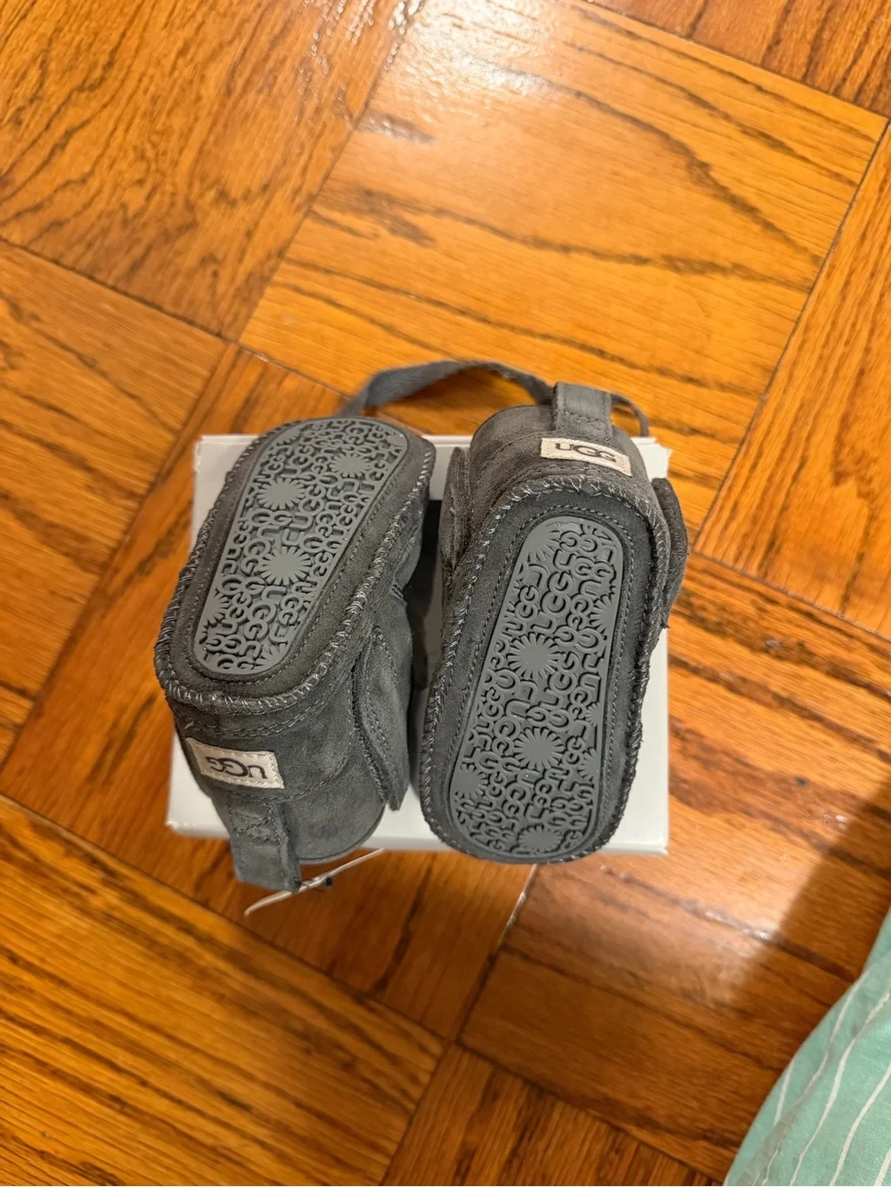 New - UGG Baby Charcoal Gray Lace-Up Boots size 2/3